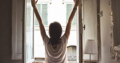 6 Stretches You Should be Doing Every Morning